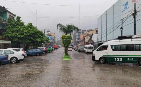 Fallas en el servicio eléctrico tras lluvias