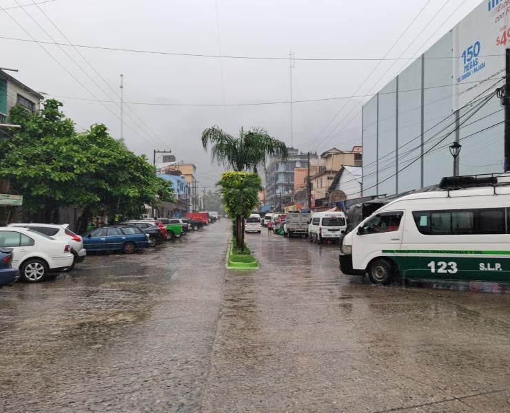 Fallas en el servicio eléctrico tras lluvias