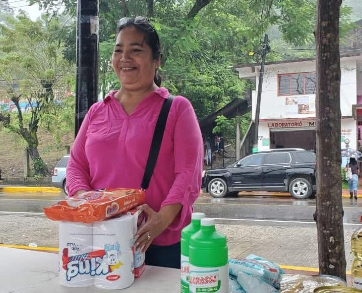 Desazolvan camino en Matlapa tras lluvias