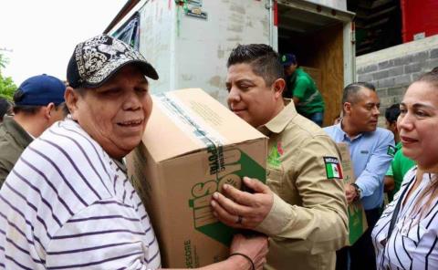 Gallardo respalda a los damnificados     
