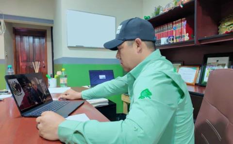 Gobernador visita Axtla y anuncia apoyos a afectados 
