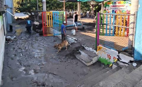 Mantienen suspensión de clases en escuelas afectadas