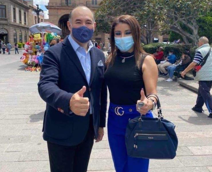 Funcionaria opera "guerra sucia"         
