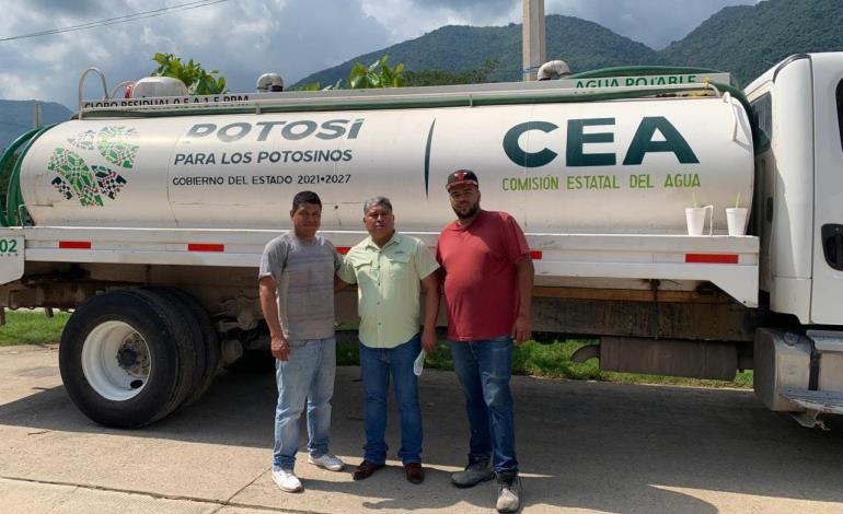 Envían pipa de agua a colonias de Matlapa