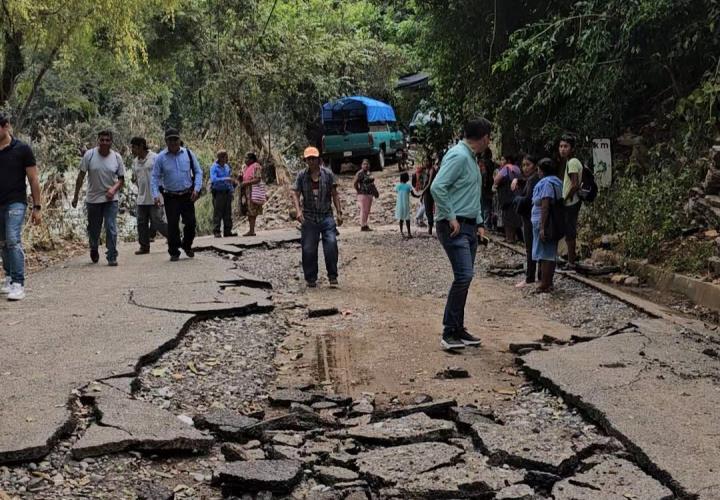 Carretera de las Cuevas muy afectada por las lluvias