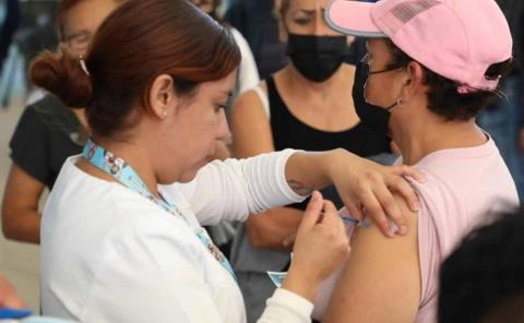 Intensifican vacunación por temporada invernal
