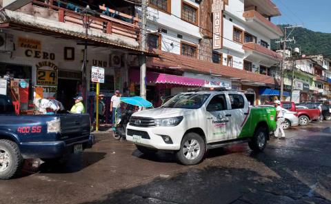 Mujer lesionada al sufrir caída