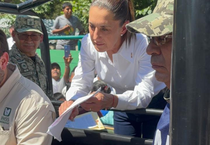 Visitan Sheinbaum y RGC zonas afectadas en Tamazunchale