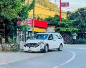 Camión impactó a vehículo