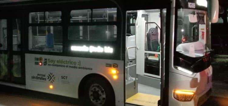 Dañaron Metro con ´poncha-llantas´ Dañaron Metro con ´poncha-llantas´