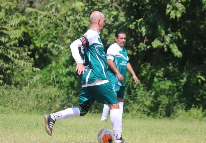 San Martín puntea en fut master del Amajac