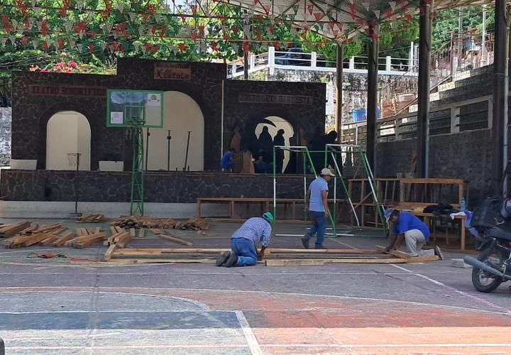 Comienzan preparativos de ornamentas para las fiestas xantoleras