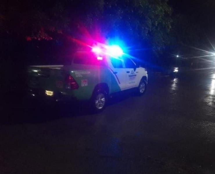 JOVEN SE ARROJÓ A LA CORRIENTE