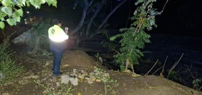 Se lanza menor al Moctezuma; lo hallan con vida