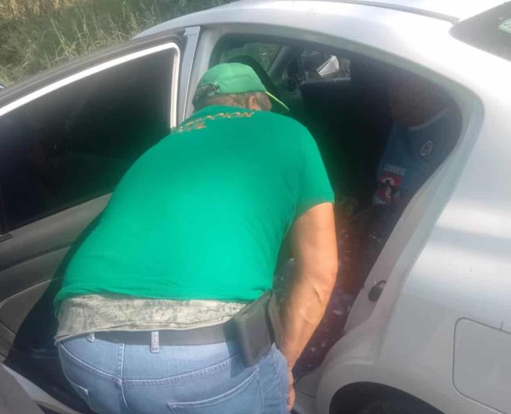 Hombre lesionado al derrapar su moto     
 Hombre lesionado al derrapar su moto
