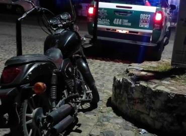 Herido al derrapar joven motociclista        Herido al derrapar joven motociclista