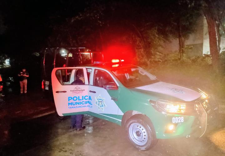 Sujetos armados roban motocicleta