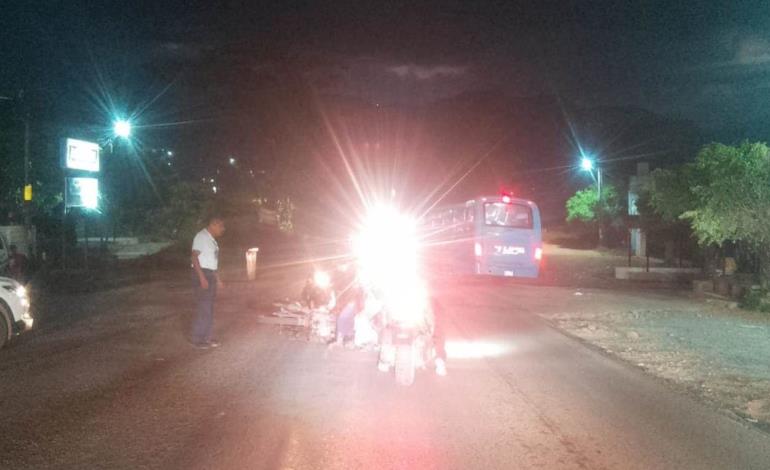 Hombre herido al derrapar moto        Hombre herido al derrapar moto