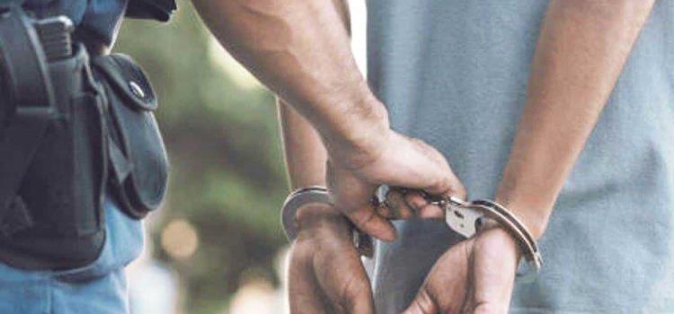 Baleó a su mamá       Baleó a su mamá